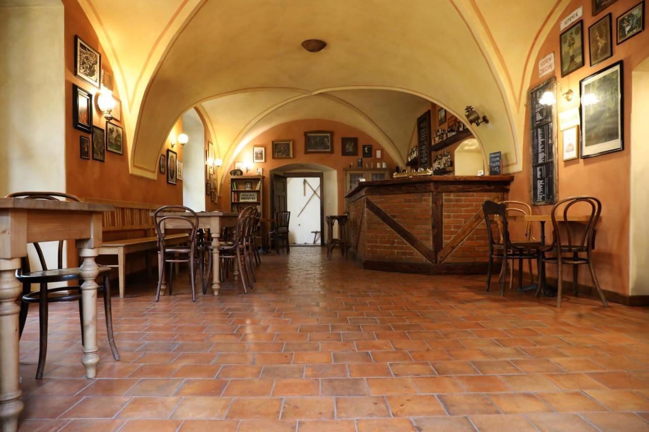 Historicke Apartmany Zelenohorska Posta Nepomuk Exterior photo